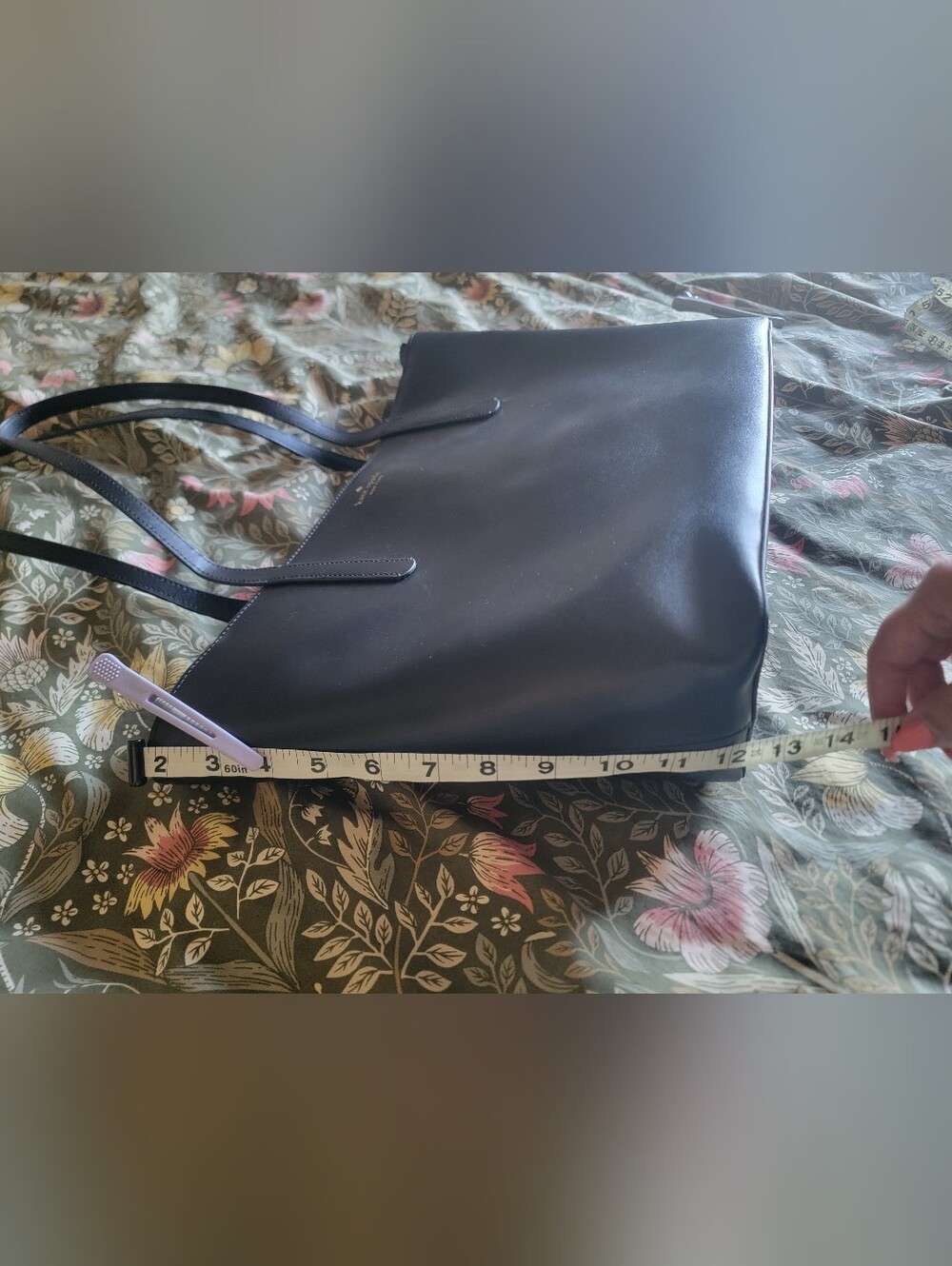 Kate Spade Tote - Picture 7 of 8